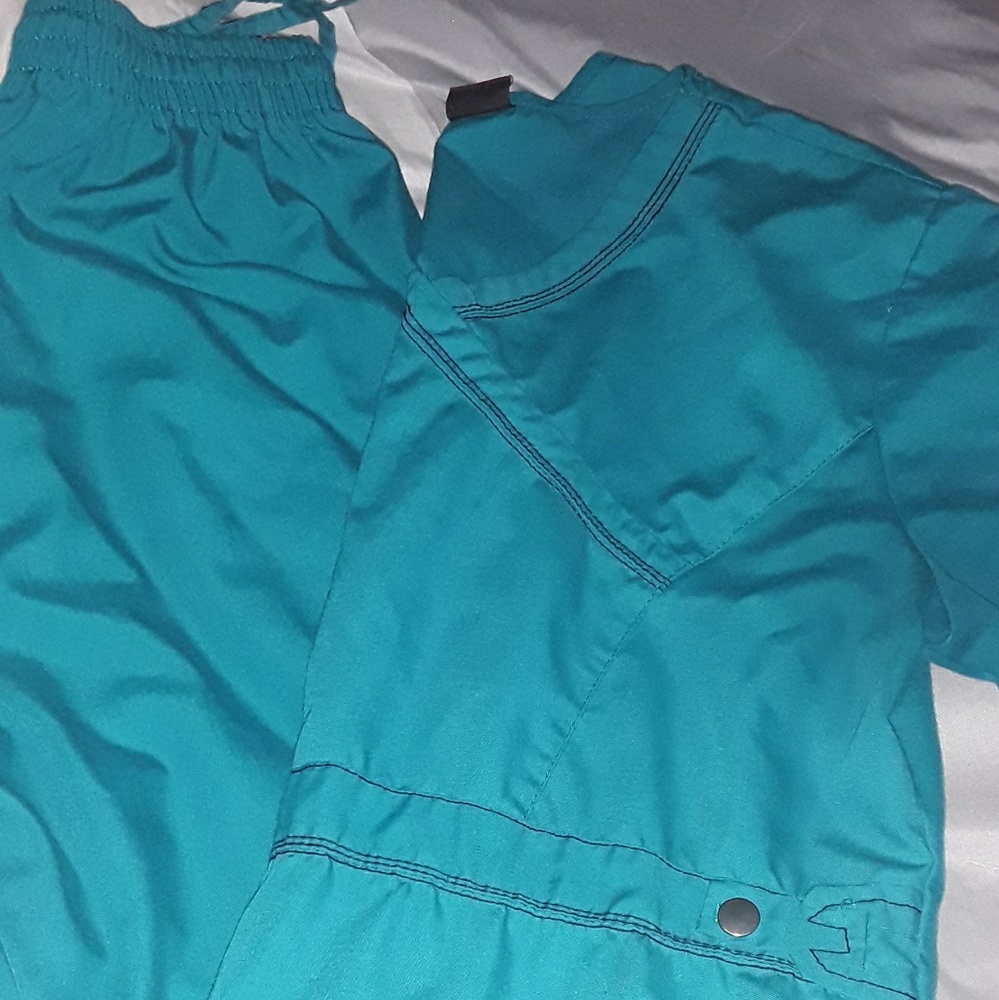 Scrub Set